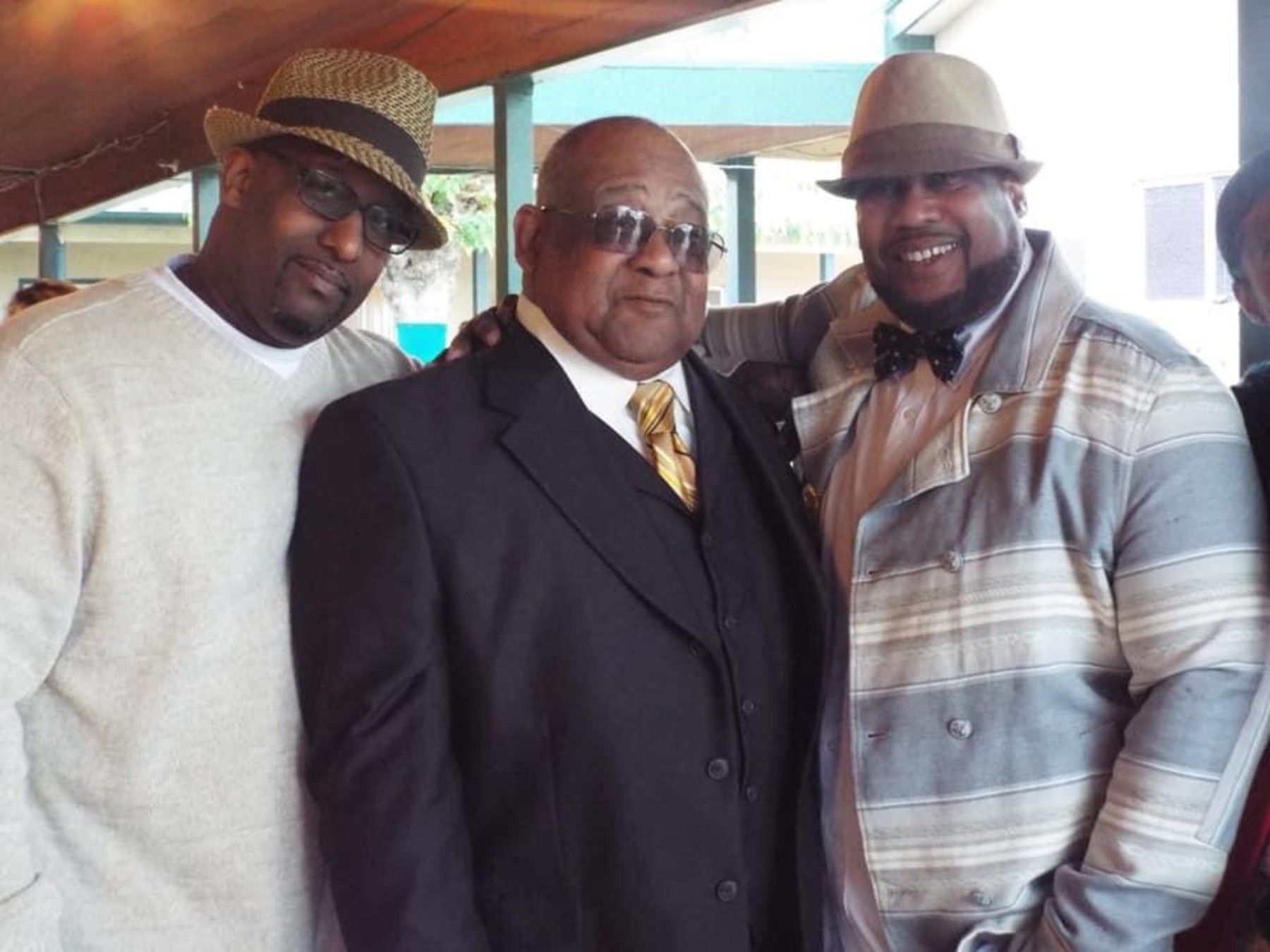 Obituary of Lawrence Lester Hunter