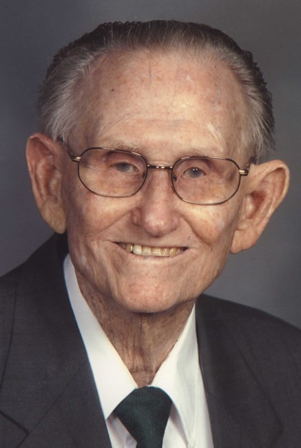 Obituary of Lloyd E Mccullough