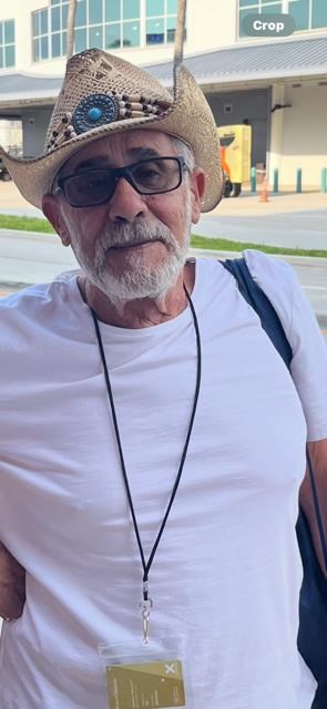 Obituary of Roberto Duenas