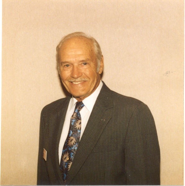 Obituary of Ralph Kuhnhoff