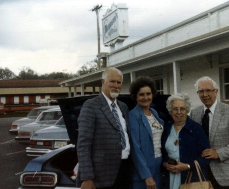 Dr Gordon Elliott Obituario West Des Moines Ia
