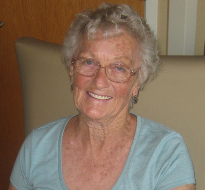 Obituary of Opal Naomi Nicoson Sharp Shetler