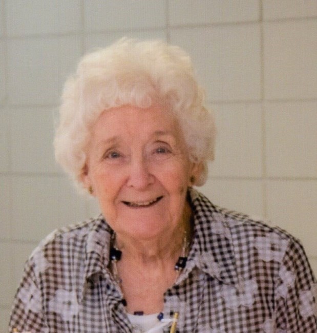 Obituary of Mavis L Smith