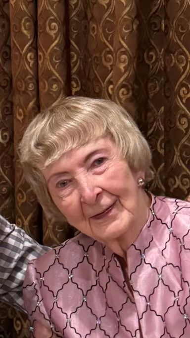 Obituary of Maureen Hesse