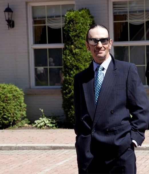 Obituario de John Louis MacNeil