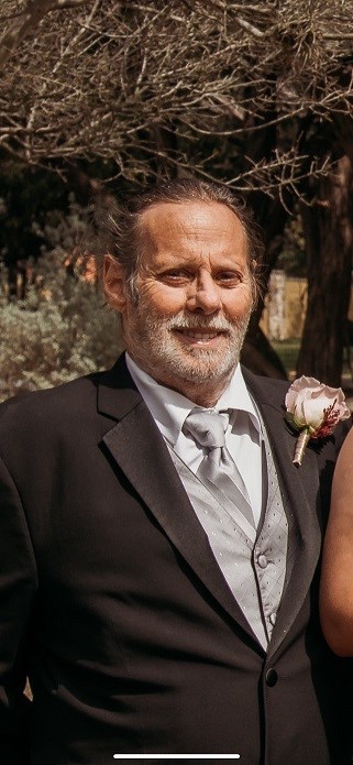 Obituary of Howard Wayne Ueckert