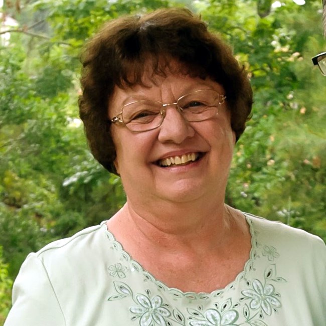 Obituary of Corinne Peterson Ouzts