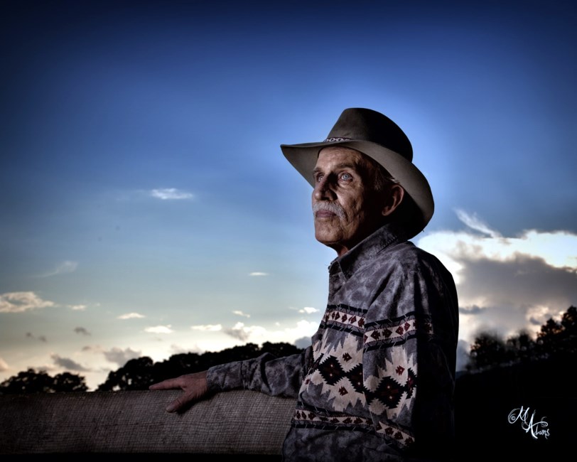 Obituary of Clyde Mills