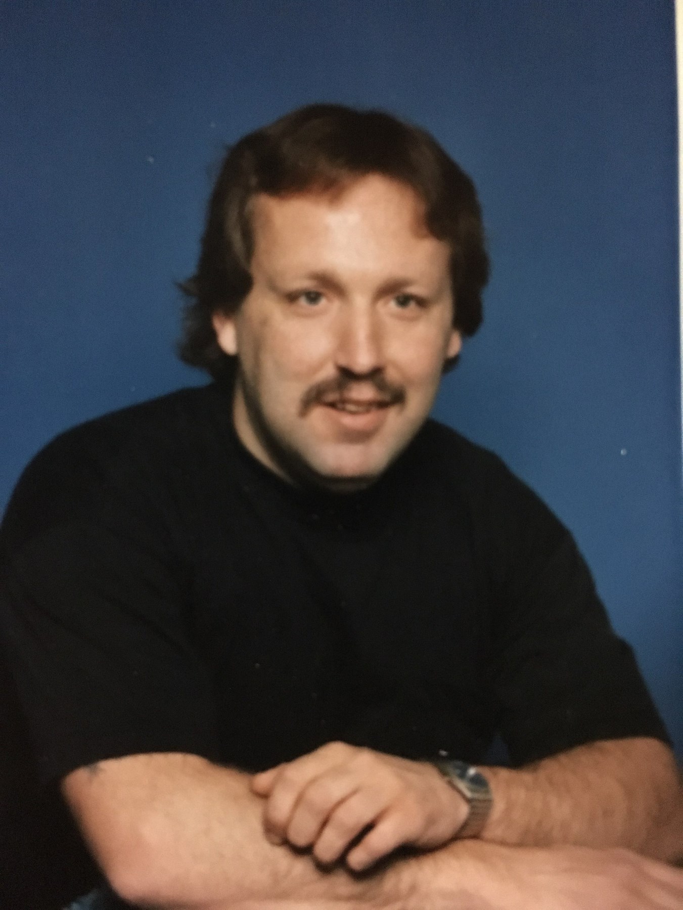 Obituario de Floyd Lewis