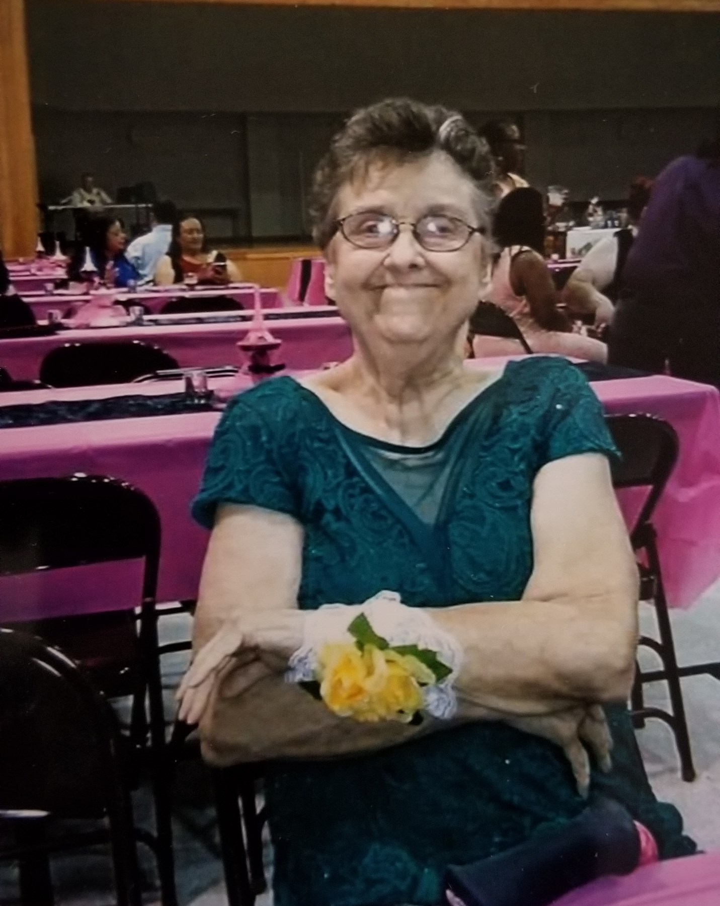 Obituary of Estil Marie Kohutek