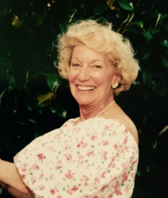 Obituario de Mary Bartlett Davis