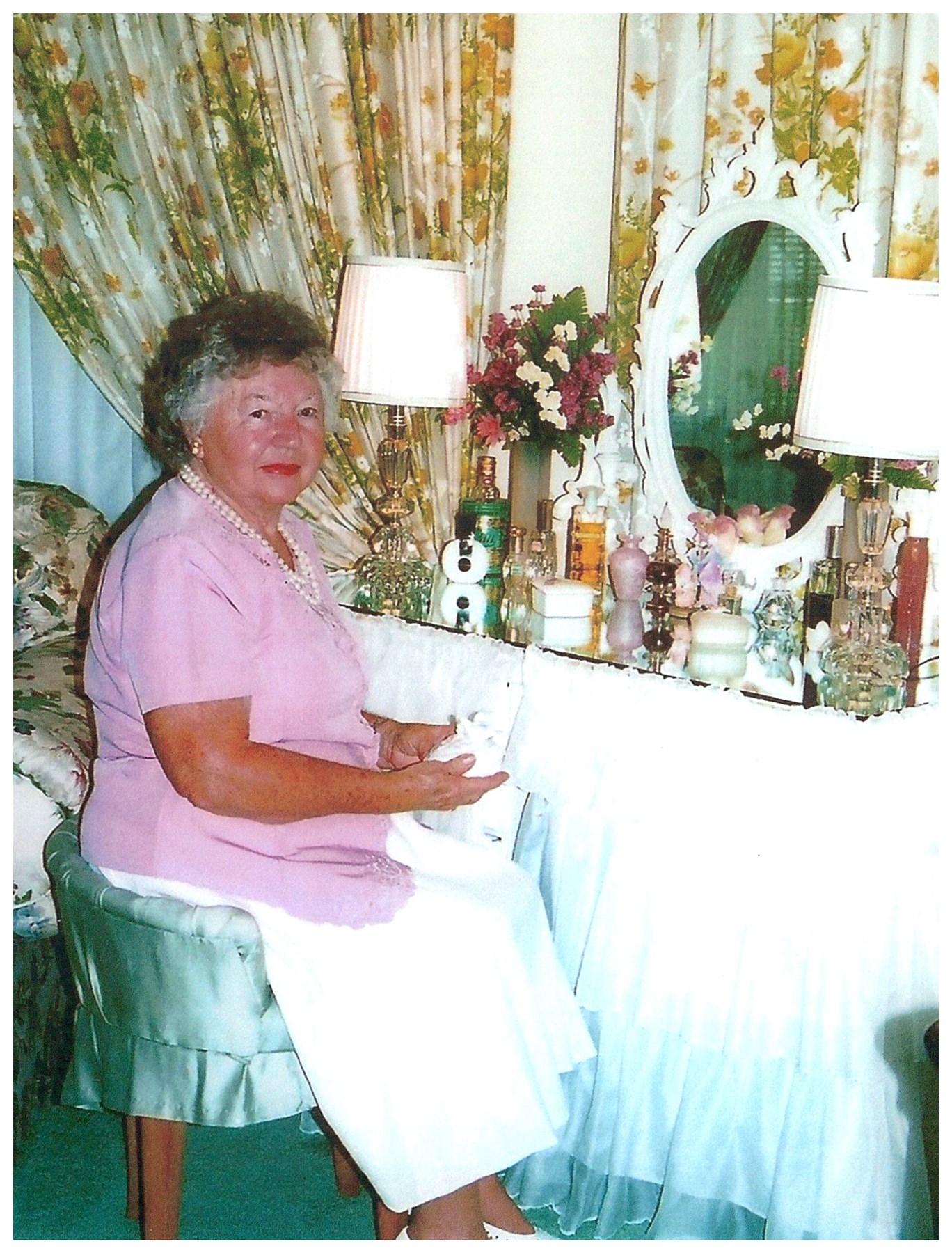 Obituary of Helen A Poelzl