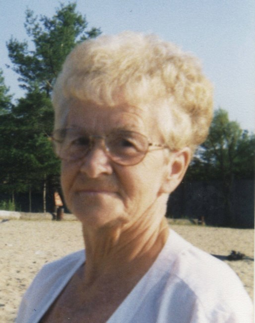 Obituary of Lucette Marie-Paule Dubois