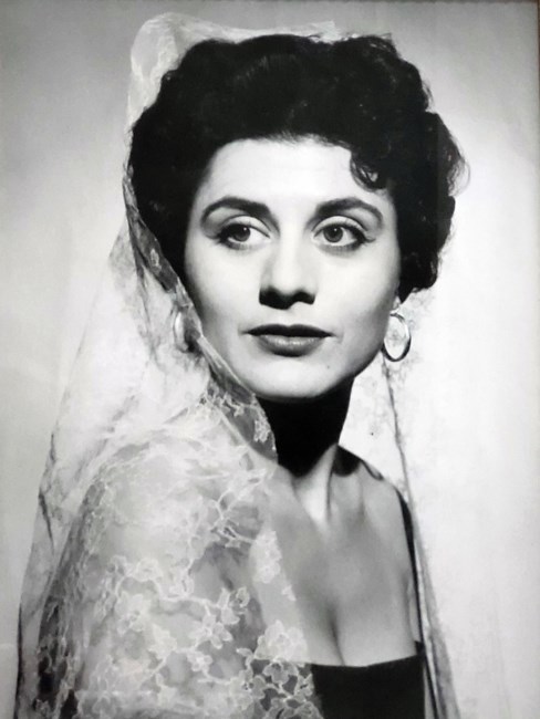 Obituary of Delphine Patricia Lloyd