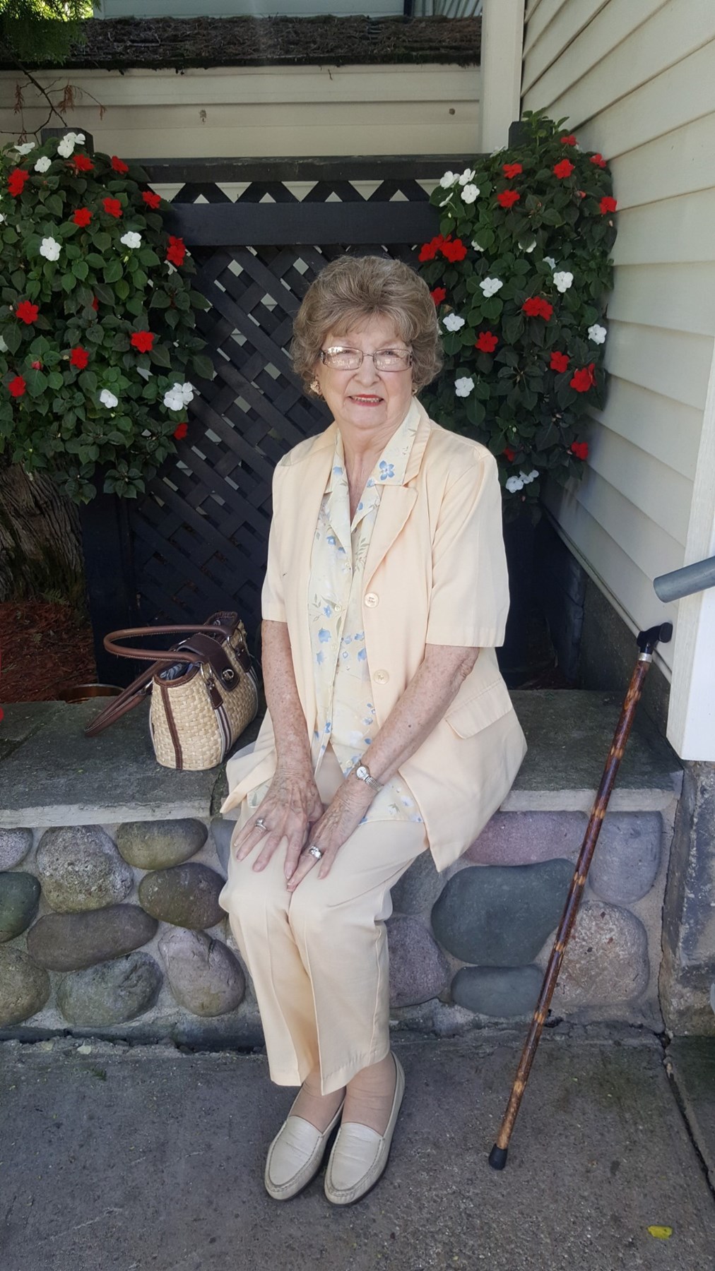 Obituary of Helen Jean Taylor