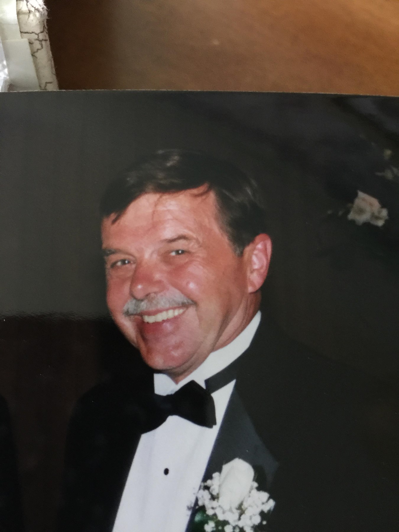 Obituario de Bradley E. Anderson