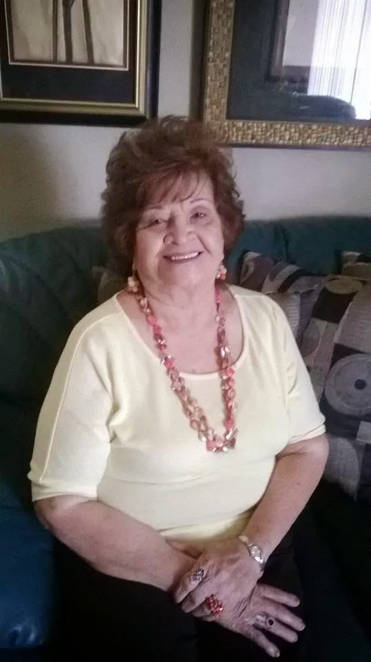 Obituary of Carlota Reyes