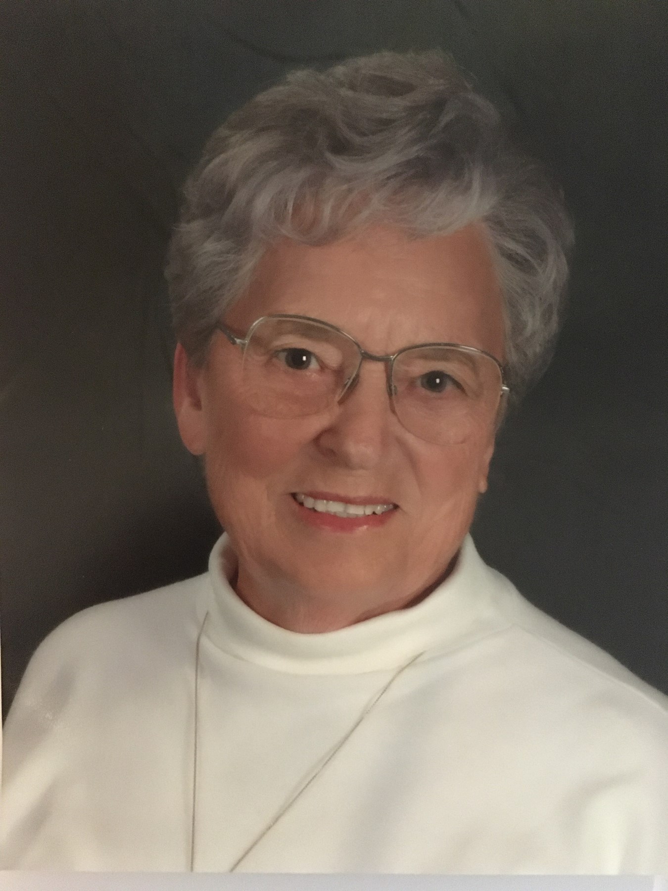 Obituary of Elaine E. Gray