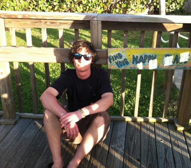 Obituary of Elliott "Eli" Vincent Spar