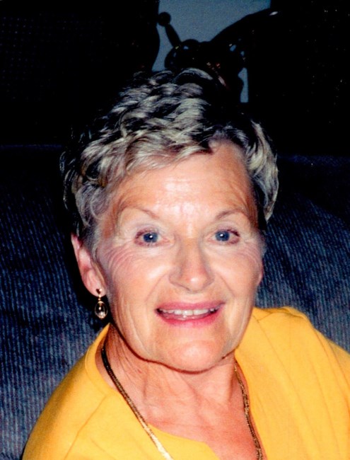 Obituary of Beryl Anne Simmonds (nee Broadhurst)