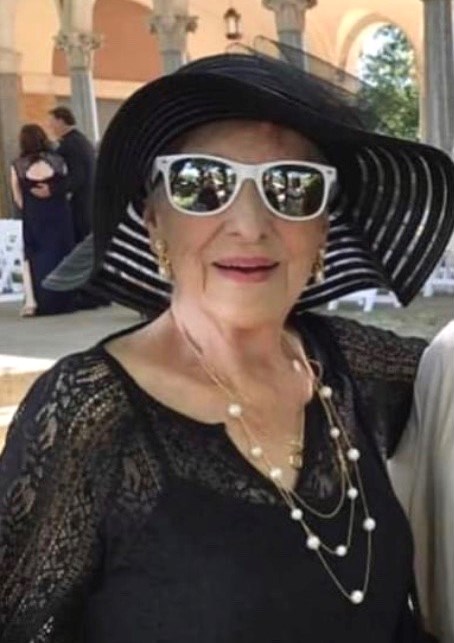 Obituario de Phyllis Jean DeBiasi-Snyder