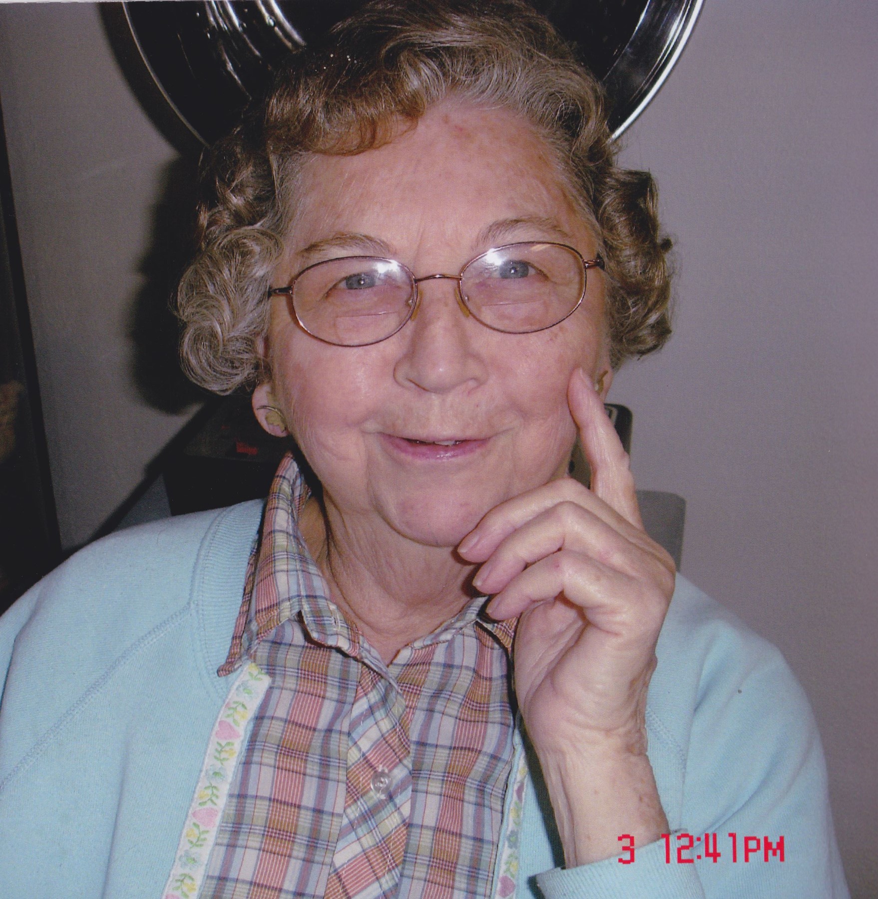 Obituary of Lois May Capper