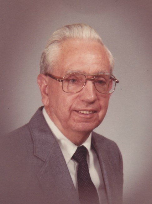 Obituario de Robert W. McCreary