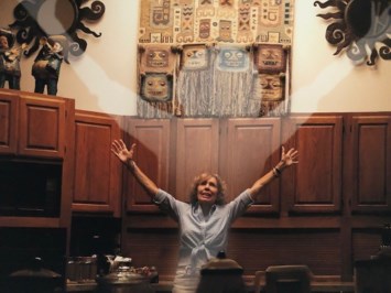 Obituary of Barbara Rose