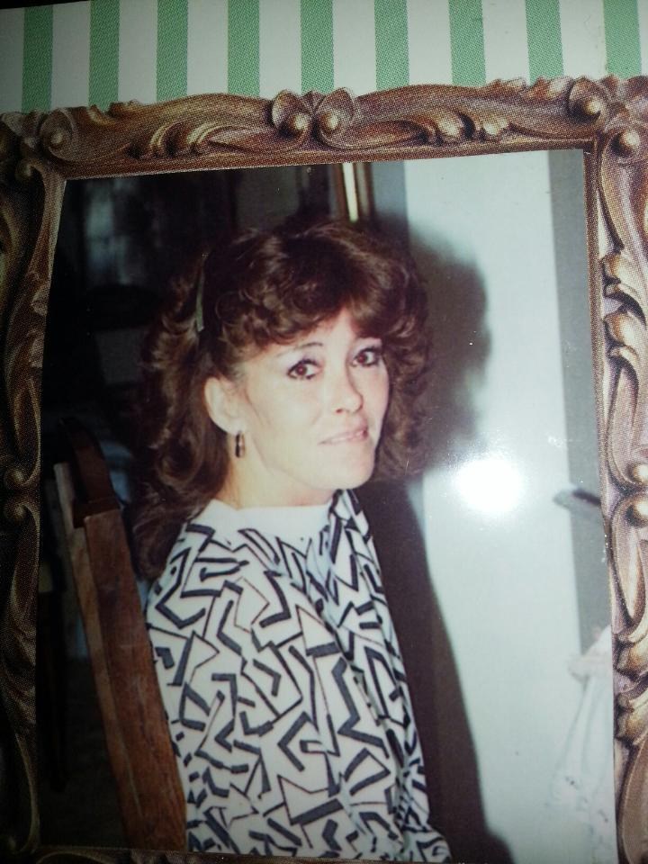 Obituario de Sharon Ruth Graves