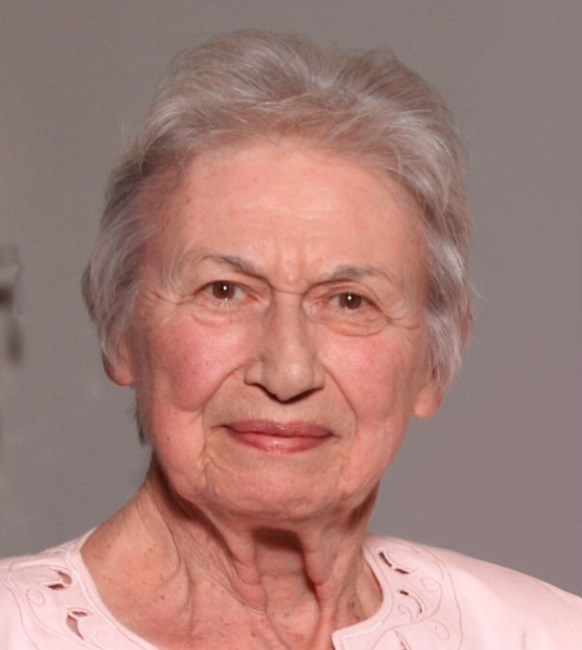 Obituary of Phyllis Grove James