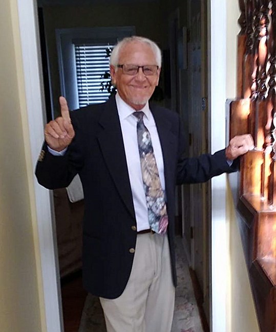 Obituary of Kenneth "Chig" Landon McCrary