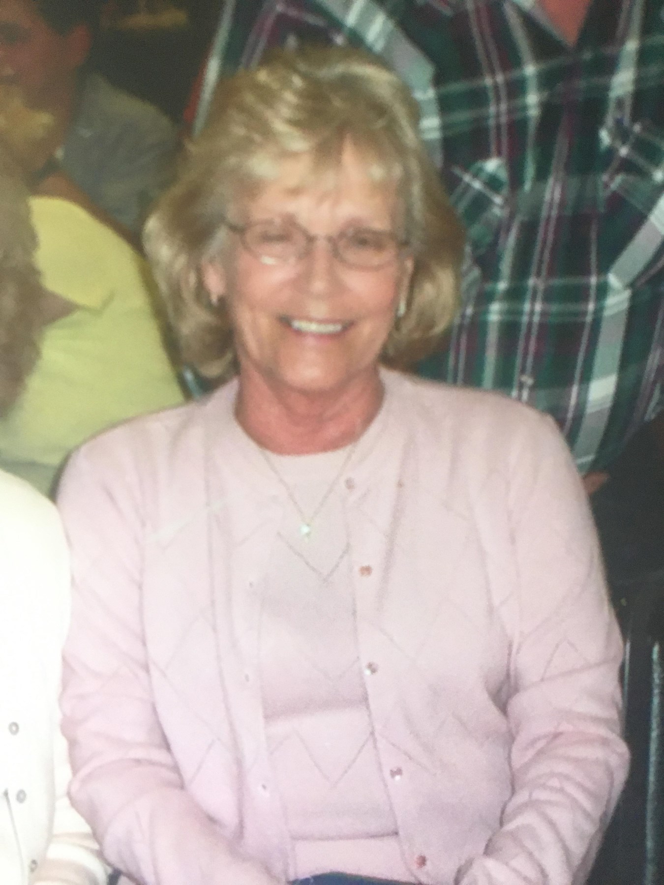Obituary of Helen Hanger Link