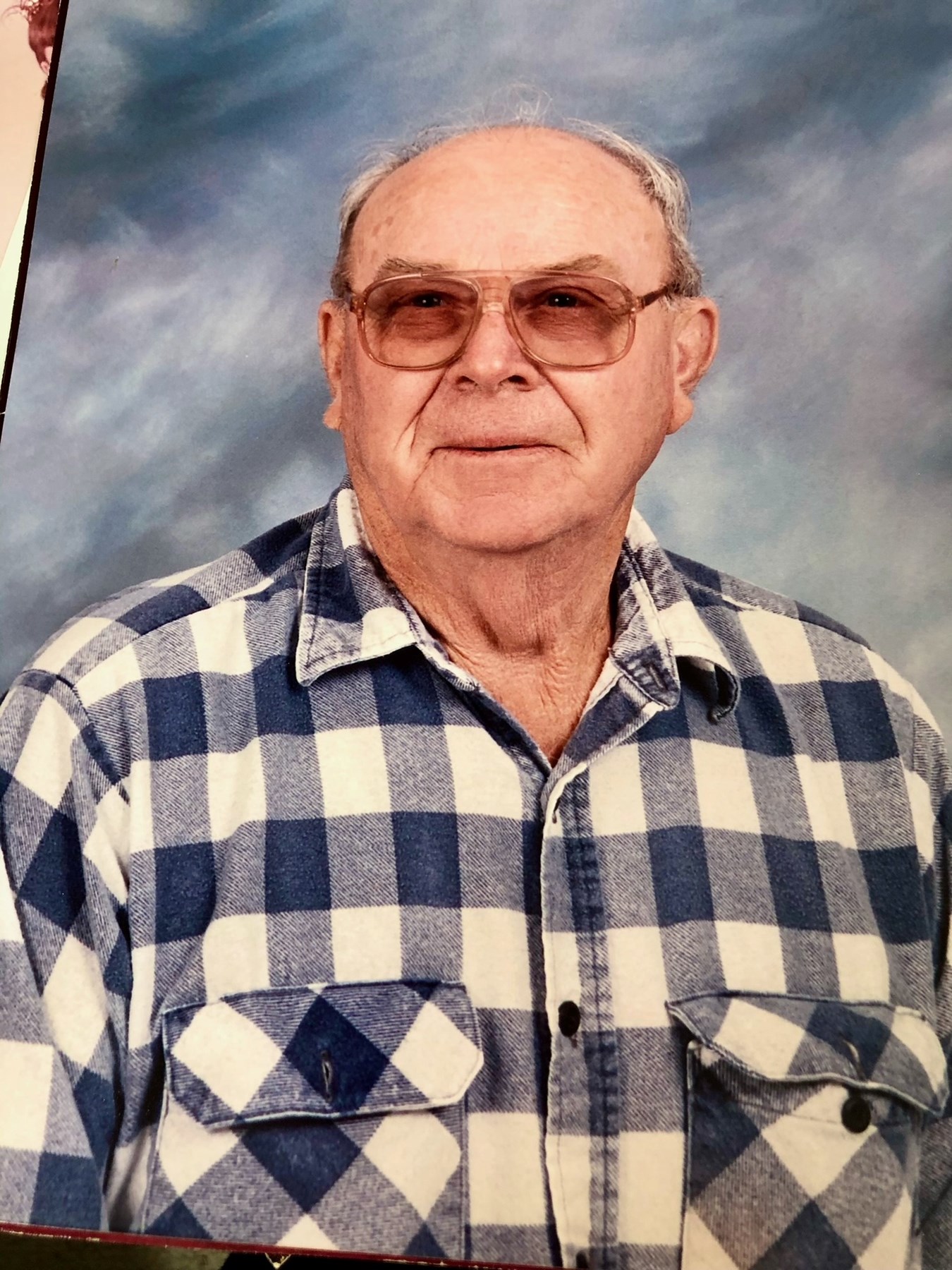 Obituary of Ralph L Corum