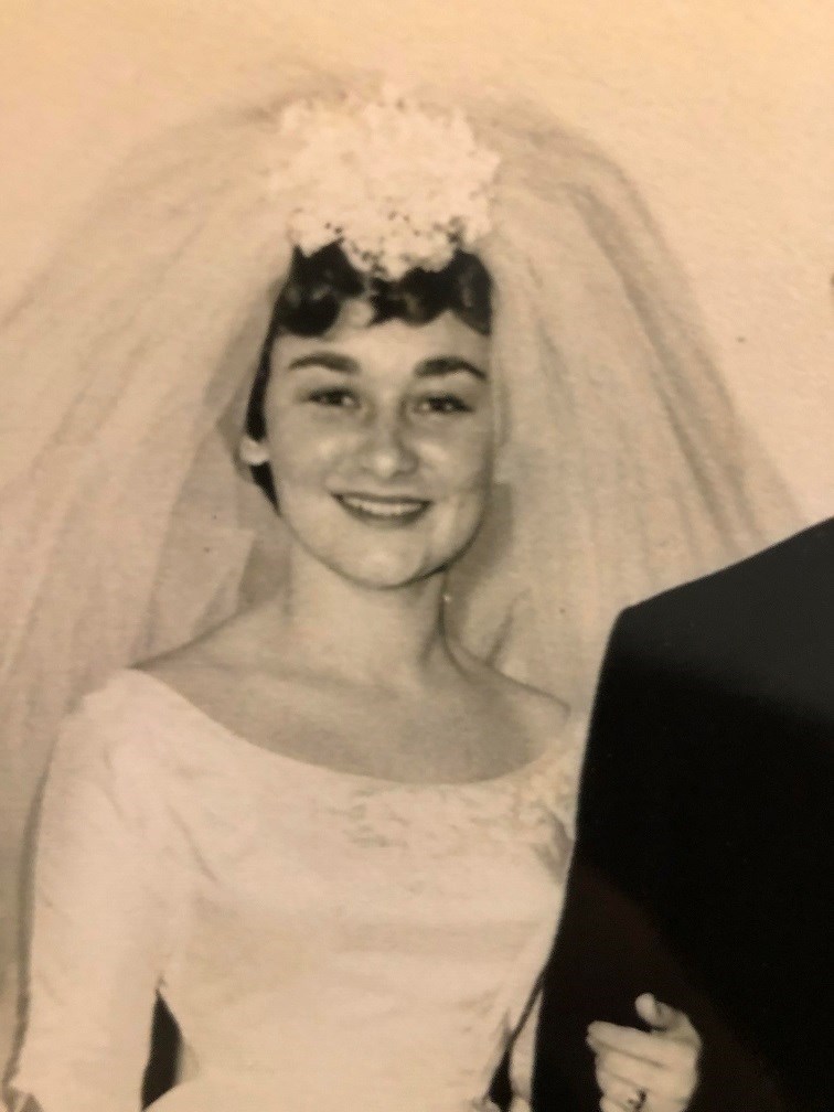 Obituary of Sharon (Gordon) Deshotel