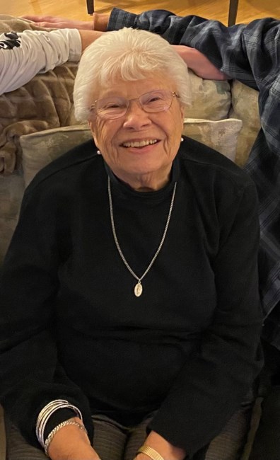 Obituary of Louise MacLachlan