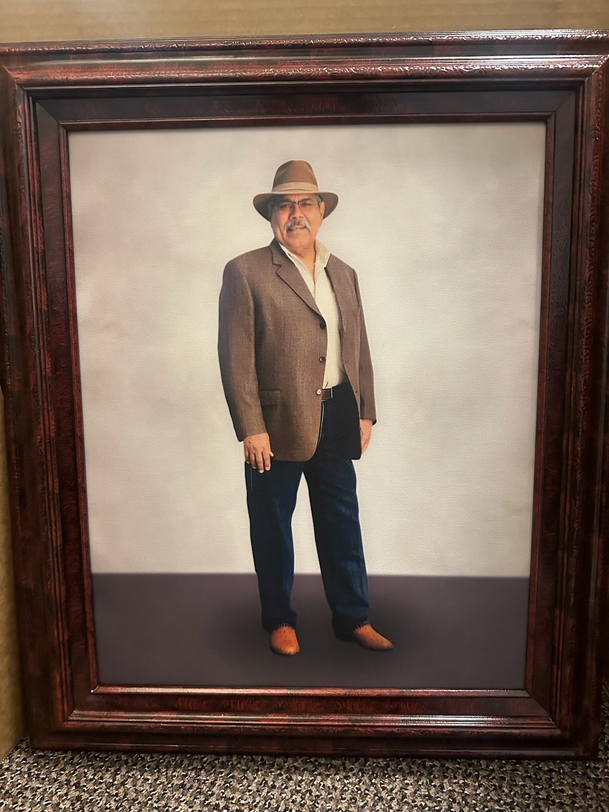 Obituary of Antonio Quinteros