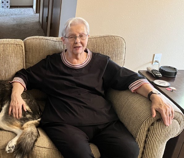 Obituary of Ginger Elaine Holtzen