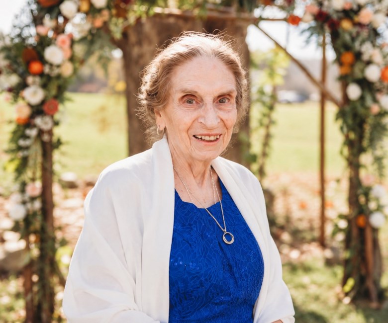 Obituary of Lois Elizabeth Fitch