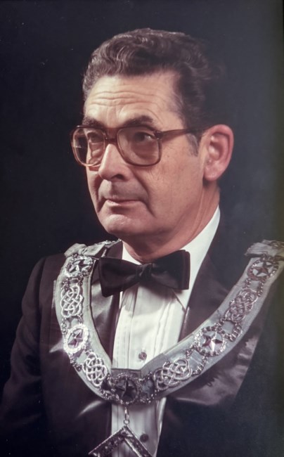 Obituario de William Raymond Williams (Ray)