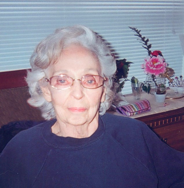 Obituary of Evelyn L Hall