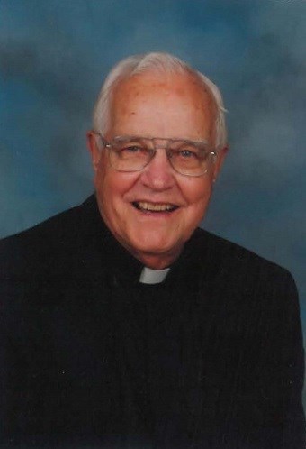 Obituario de Reverend Monsignor Vincent James Howard