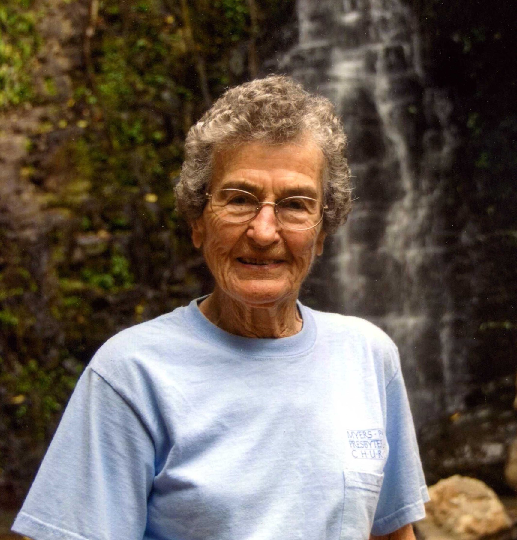 Obituary of Helen Sanders