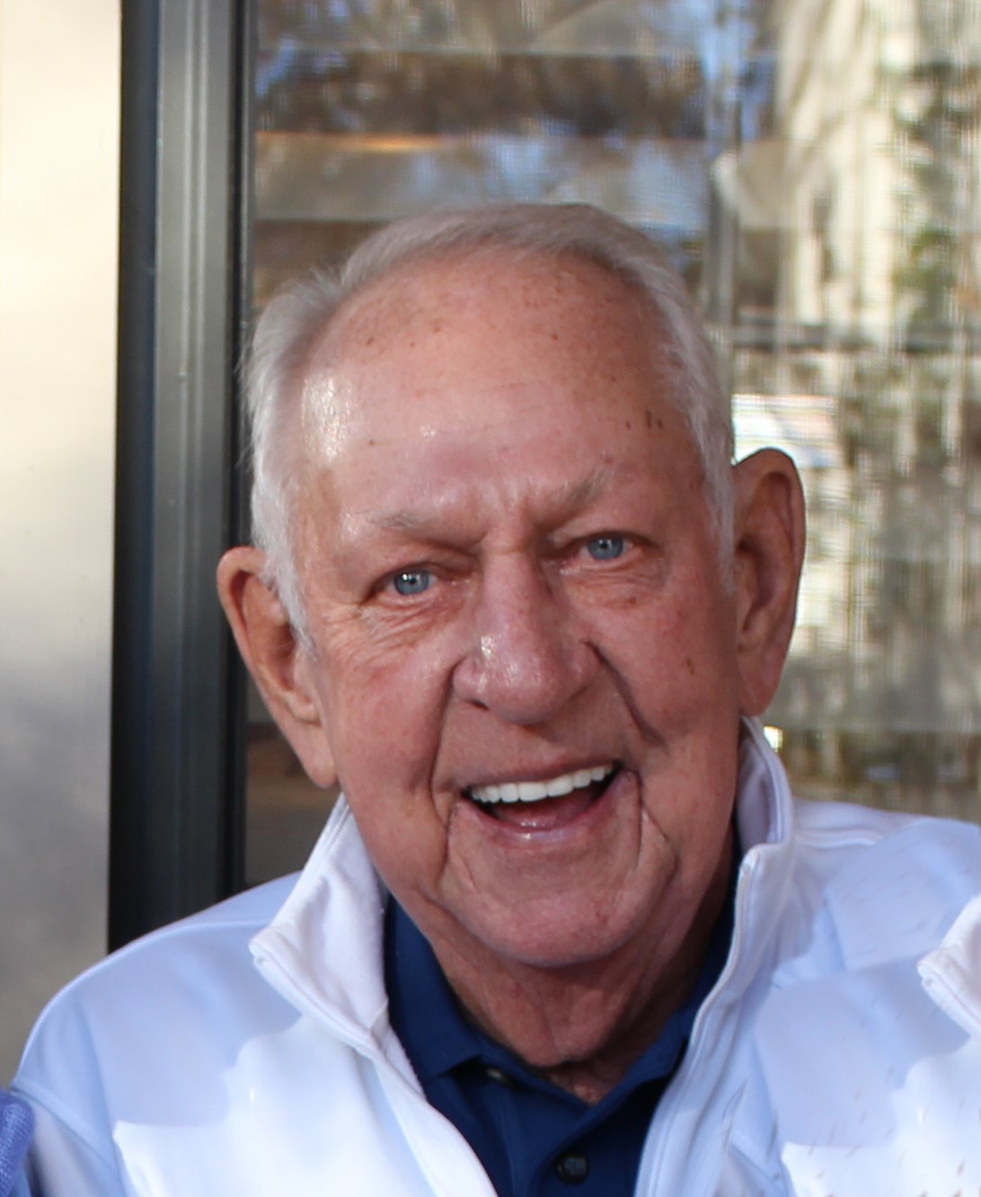 Obituary of Jim Mills