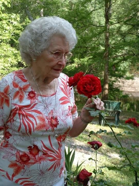 Obituary of Lallage "Lolly" Florence Jones