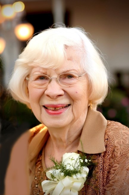 Obituary of Betty L Fox
