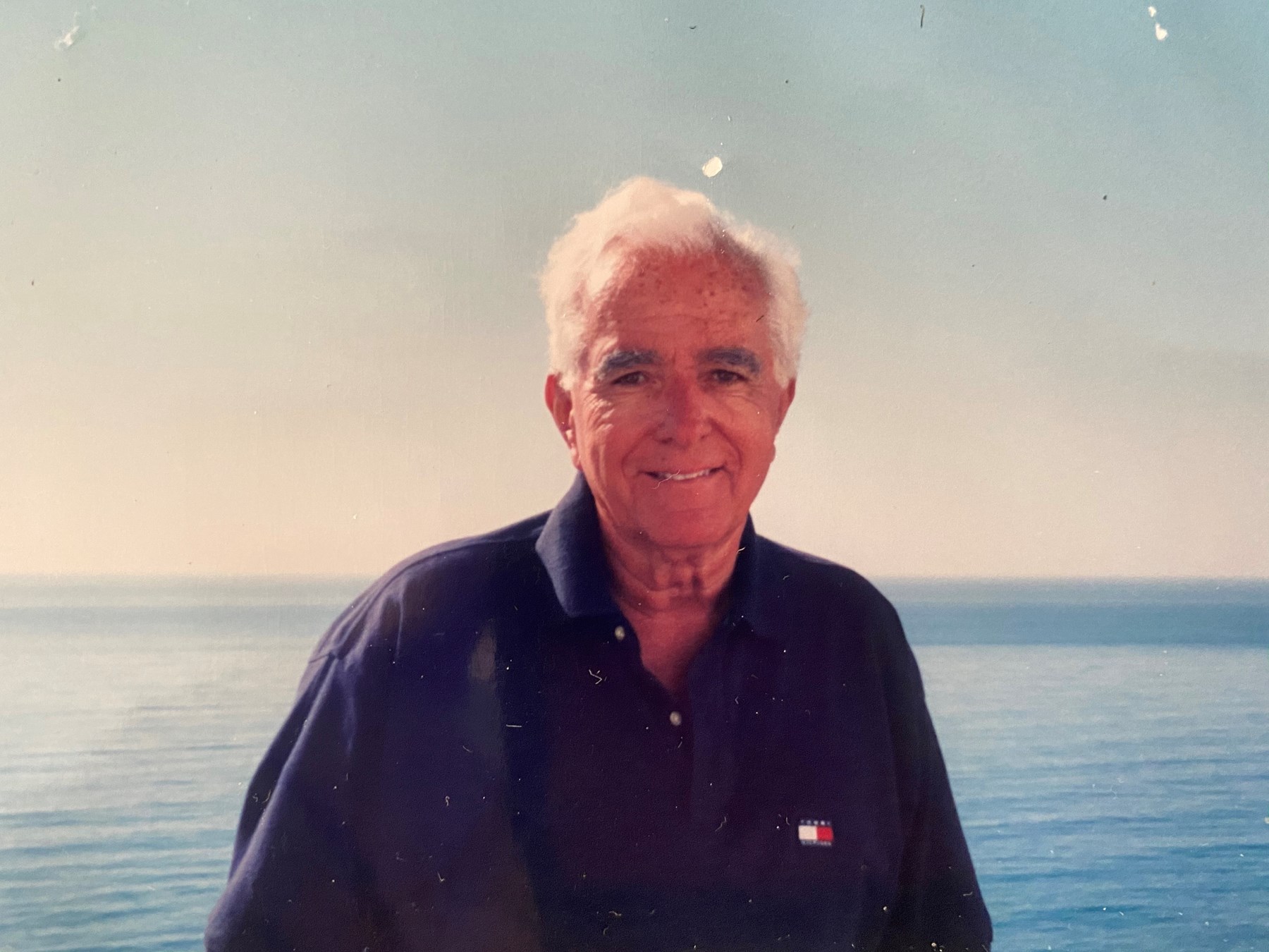 Obituary of Robert E Williams