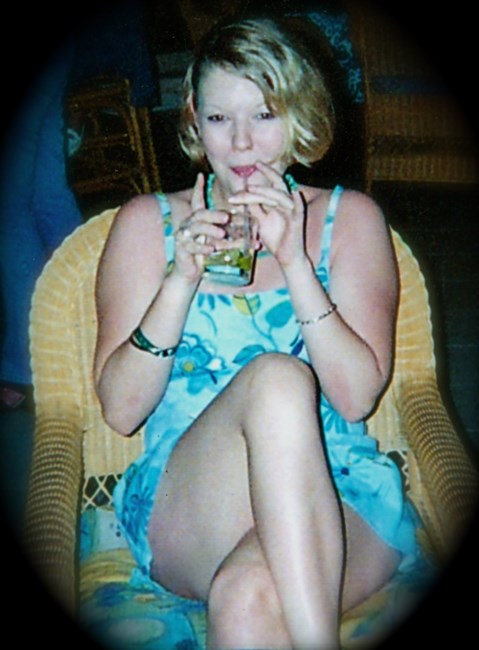 Obituary of Amanda Sylvia Tow