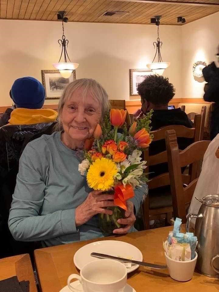 Obituary of Linda Darnell Gravel