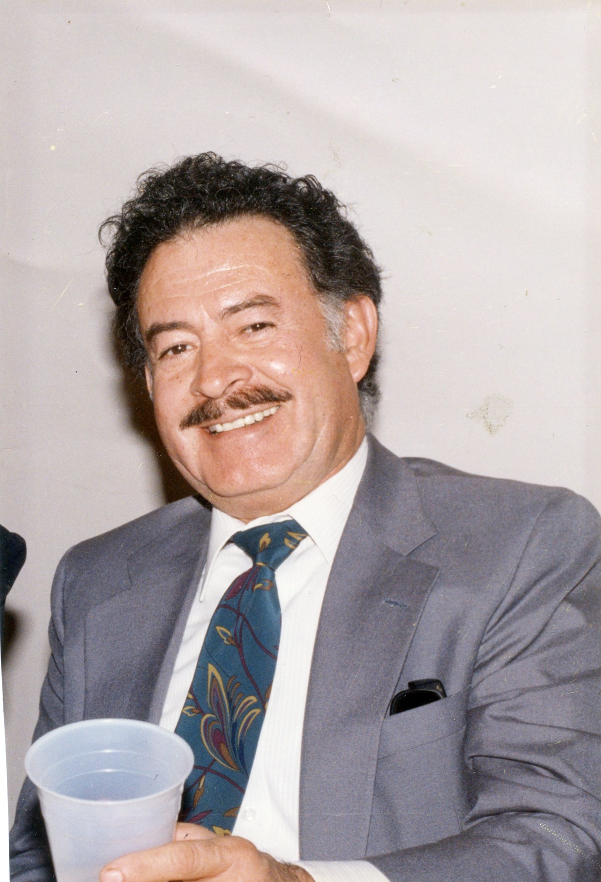 Obituary of Raul Flores