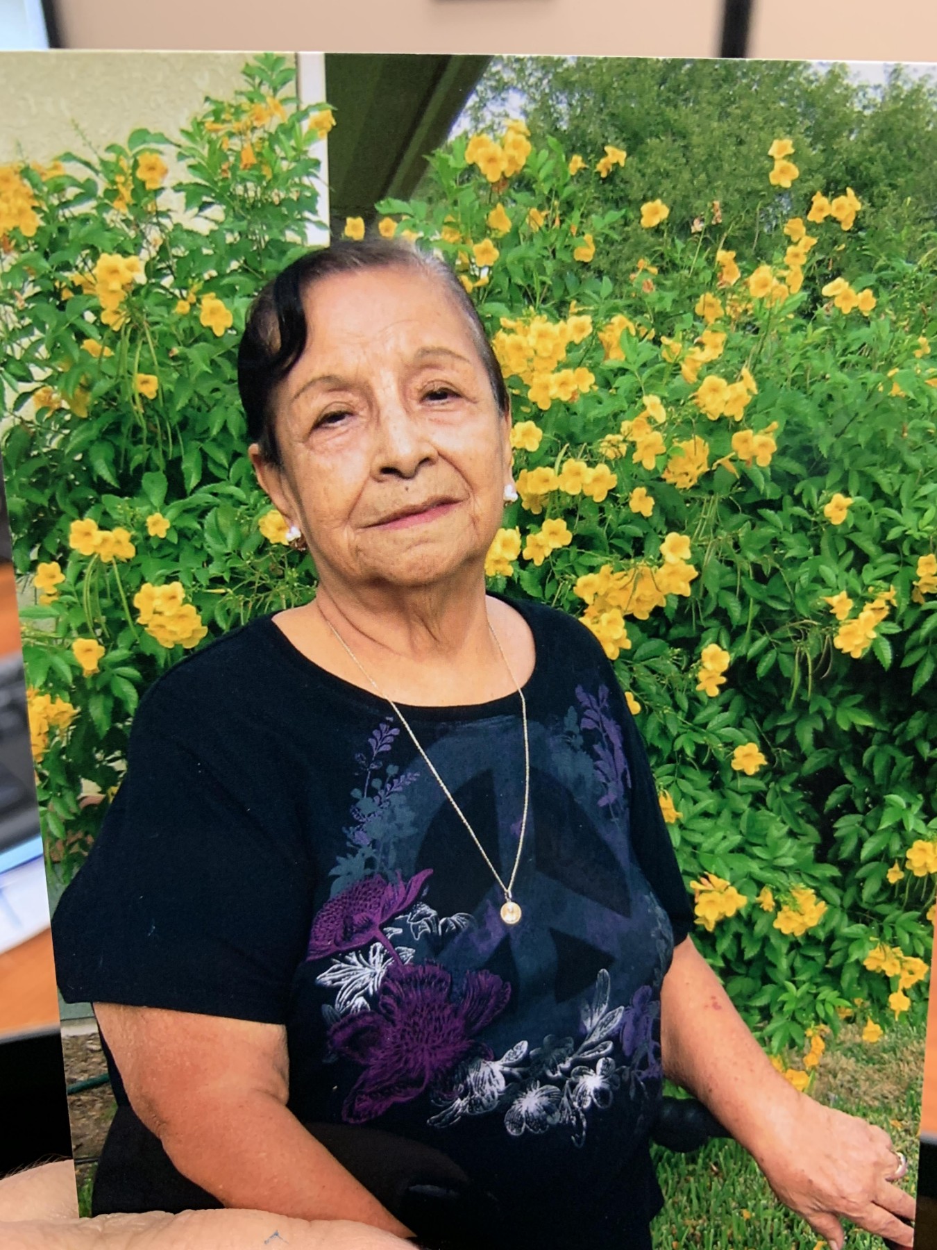 Obituary of Lupita S. Flores